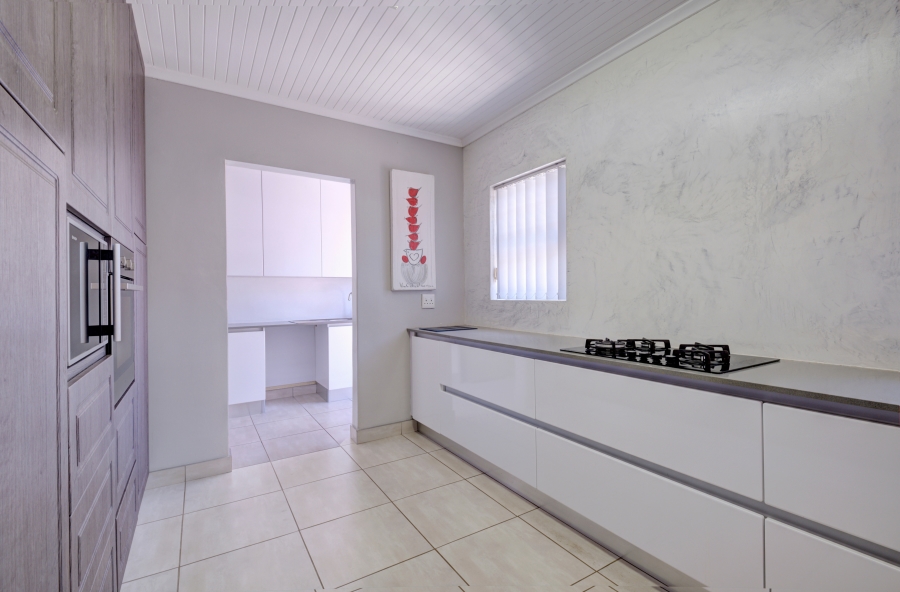 3 Bedroom Property for Sale in Sherwood Eastern Cape